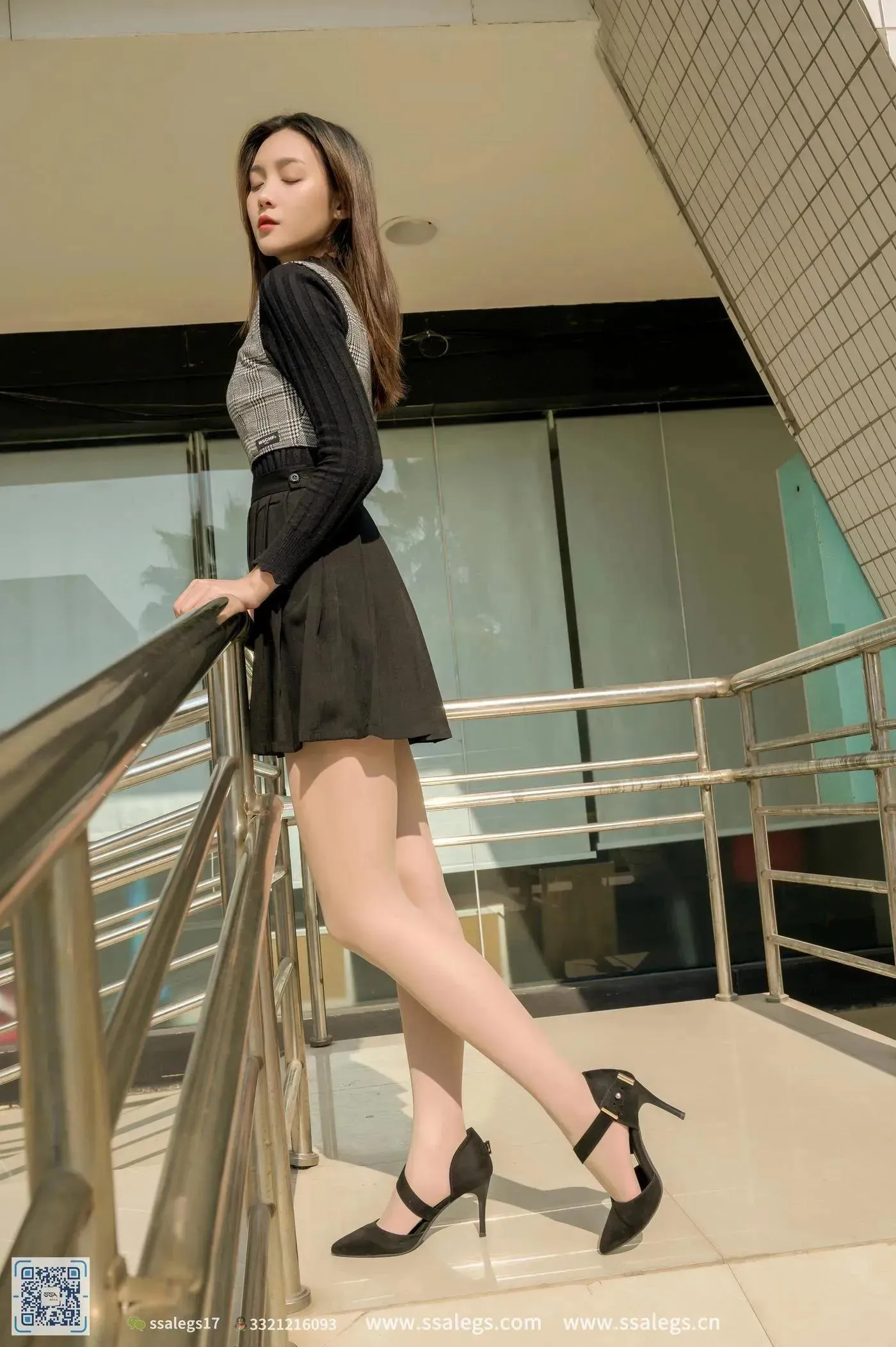 [SSA丝社]超清写真 NO.495 君君 外拍写真（上） [64P]插图